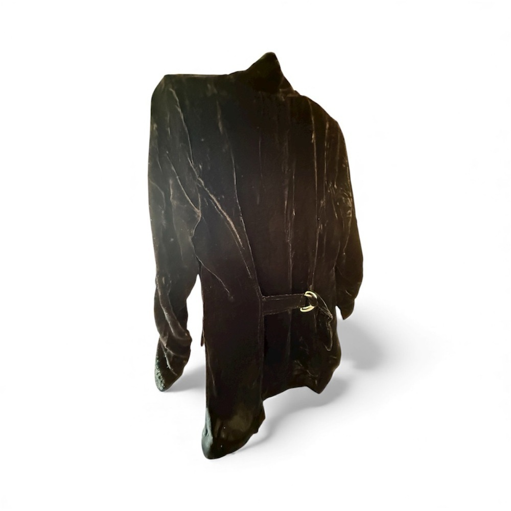 VELVET 🖤 HEART Elegant Luxe Black Velvet Blazer - Picture 8 of 13